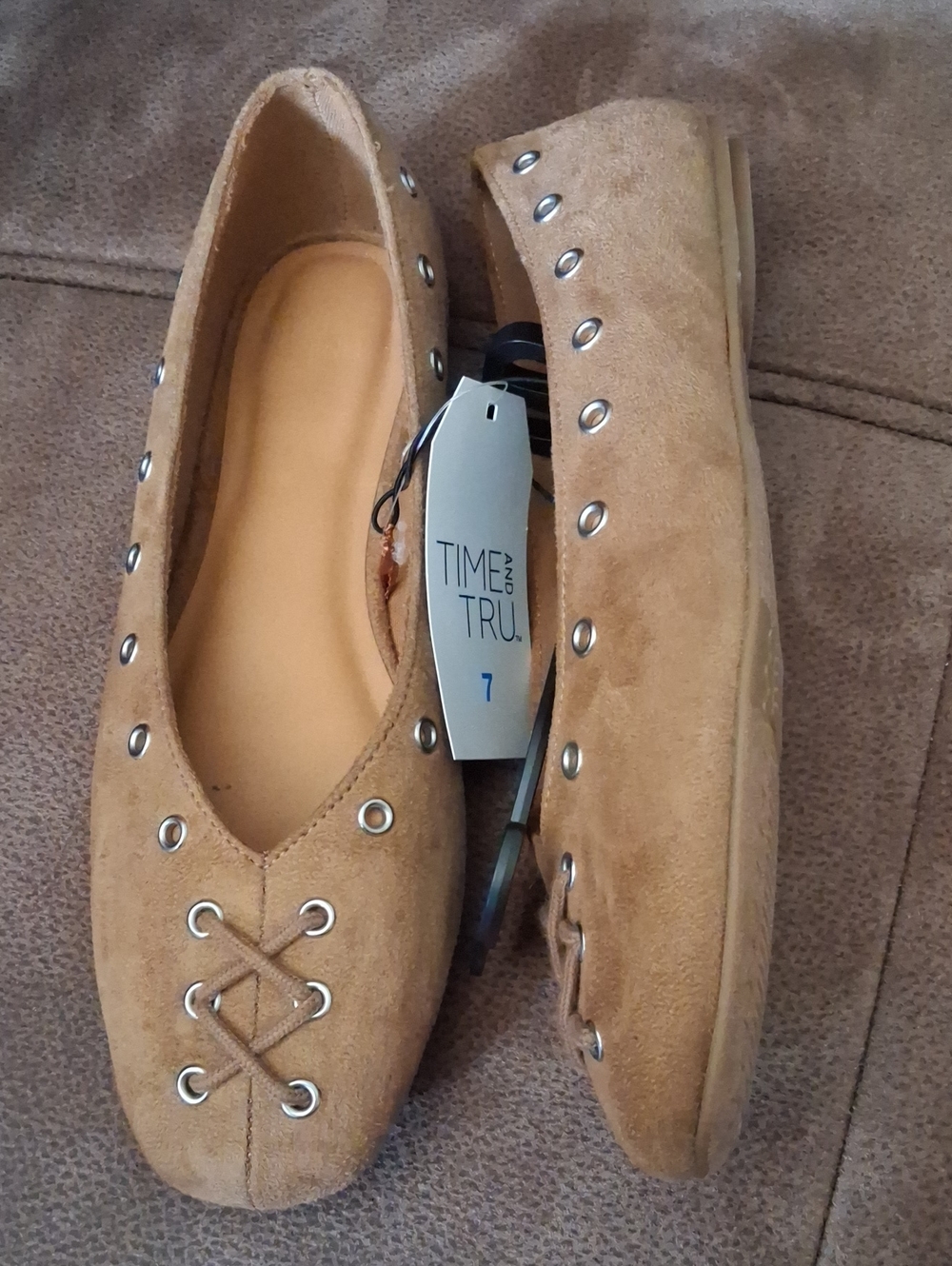 Time And Tru Suede Lace-Accent Women’s Flats Sand Size 7
